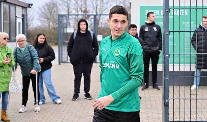 28.02.2024 - Fussball - 2. Bundesliga - Saison 2023 2024 - SpVgg Greuther Fürth Fuerth ( Kleeblatt ) - Training - - xwoxzix - Damian Michalski (4, SpVgg Greuther Fürth )