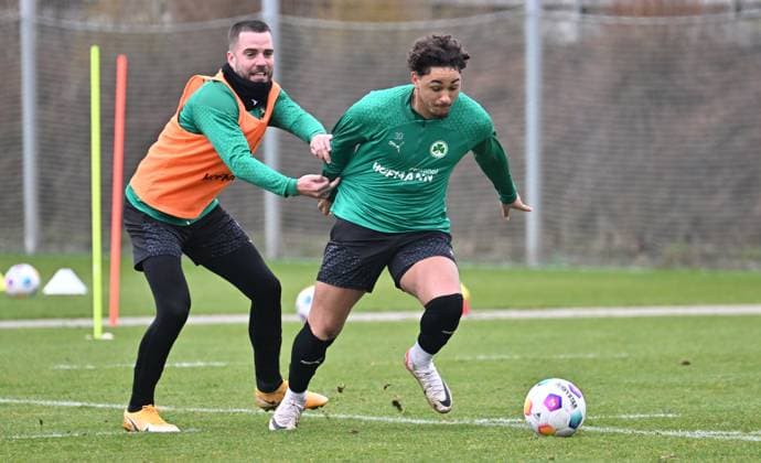 28.02.2024 - Fussball - 2. Bundesliga - Saison 2023 2024 - SpVgg Greuther Fürth Fuerth ( Kleeblatt ) - Training - - xwoxzix - Niko Gießelmann Giesselmann (17, SpVgg Greuther Fürth ) Armindo Sieb (30, SpVgg Greuther Fürth )