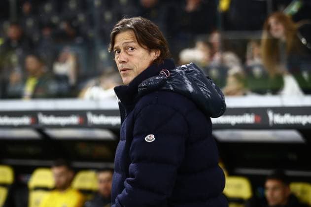 Manager of AEK FC Matias Almeyda react during the SuperLeague regular season soccer match between AEK FC and PAS Giannins held in OPAP Arena in Athens, Greece, 28 February 2024. IMAGO ONE INCH PRODUCTIONS ATHENS Greece Copyright: xOnexInchxProductionsx 6132674
