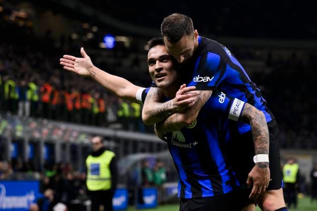 Bilder des Jahres 2024, Sport 02 Februar Sport Themen der Woche KW09 Sport Bilder des Tages FC Internazionale v Atalanta BC - Serie A Lautaro Martinez of FC Internazionale celebrates with Marko Arnautovic of FC Internazionale after scoring a goal during the Serie A football match between FC Internazionale and Atalanta BC. Milan Italy Copyright: xNicolòxCampox
