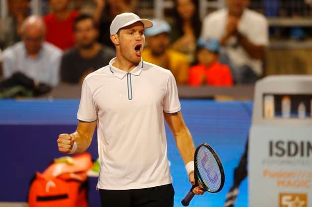 Tenis, Nicolas Jarry vs Federico Coria El tenista Nicolas Jarry de Chile celebra frente a Federico Coria de Argentina por el ATP, Tennis Herren 250 de Santiago 2024 en el Club San Carlos de Apoquindo en Santiago, Chile. 28 02 2024 Felipe Zanca Photosport Tennis, Nicolas Jarry vs Federico Coria The tennis player Nicolas Jarry of Chile celebrate point against Federico Coria of Argentina in the match for the ATP 250 Santiago 2024 at the Club San Carlos de Apoquindo in Santiago, Chile. 28 02 2024 Felipe Zanca Photosport Nicolas Jarry vs Federico Coria, ATP 250 Santiago 2024