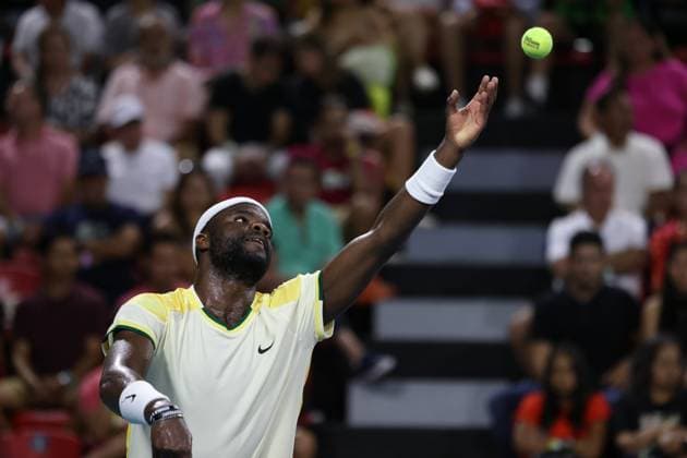 (240229) -- ACAPULCO, Feb. 29, 2024 -- Frances Tiafoe of the United States serves during the men s singles second round match between Frances Tiafoe of the United States amd Dominik Koepfer of Germany at the 2024 ATP, Tennis Herren Mexican Open tennis tournament in Acapulco, Mexico, Feb. 28, 2024. ) (SP)MEXICO-ACAPULCO-TENNIS-ATP-MEXICAN OPEN LixMengxin 
