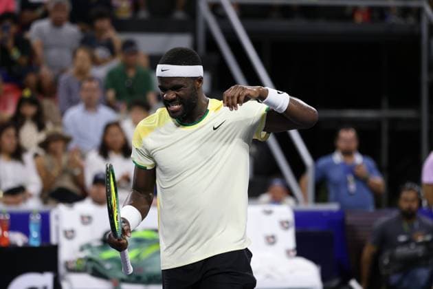 (240229) -- ACAPULCO, Feb. 29, 2024 -- Frances Tiafoe of the United States reacts during the men s singles second round match between Frances Tiafoe of the United States amd Dominik Koepfer of Germany at the 2024 ATP, Tennis Herren Mexican Open tennis tournament in Acapulco, Mexico, Feb. 28, 2024. ) (SP)MEXICO-ACAPULCO-TENNIS-ATP-MEXICAN OPEN LixMengxin 