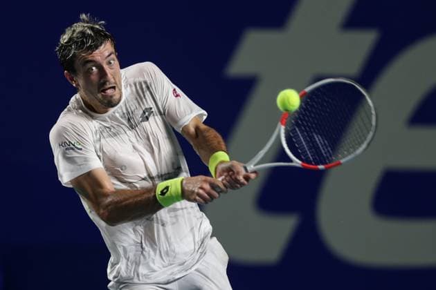 (240229) -- ACAPULCO, Feb. 29, 2024 -- Sebastian Ofner of Austria hits a return during the men s round 16 match against Alex De Minaur of Australia at the 2024 ATP, Tennis Herren Mexican Open tennis tournament in Acapulco, Mexico, Feb. 28, 2024. (Photo by Xinhua) (SP)MEXICO-ACAPULCO-TENNIS-ATP-MEXICAN OPEN FranciscoxCanedo 