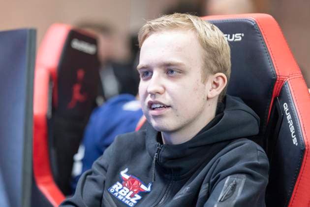 Virtuelle Bundesliga, Division Süd-Ost, 28.02.2023 Anders Vejrgang RBLZ_VEJRGANG (RB Leipzig). VBL Club Championship Offline Spieltag, 27.-28. Februar, Virtuelle Bundesliga, 33. Spieltag, Division Süd-Ost, am 28.02.2023, Strassenkicker-Base, Köln