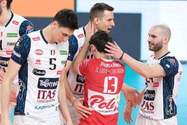 ITAS Trentino Volley v Berlin Recycling Volleys - CEV Men Volley Champions League ITAS Trentino is celebrating after scoring a point during the match between ITAS Trentino Volley and Berlin Recycling Volleys, a quarterfinal of the CEV Men s Volleyball Champions League 2023 2024, at Il T Quotidiano Arena in Trento, Italy, on February 29, 2024. Trento Italy Italy  Copyright: xRobertoxTommasinix originalFilename:tommasini-itastren240229_npndh.jpg