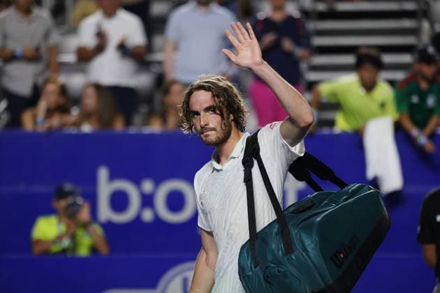 (240301) -- ACAPULCO, March 1, 2024 -- Stefanos Tsitsipas of Greece greets spectators after the quarterfinal match against Alex De Minaur of Australia at the 2024 ATP, Tennis Herren Mexican Open tennis tournament in Acapulco, Mexico, Feb. 29, 2024. ) (SP)MEXICO-ACAPULCO-TENNIS-ATP-MEXICAN OPEN-QUARTERFINAL LixMengxin 