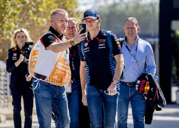 BAHRAIN - Max Verstappen (Red Bull Racing) prior to the third free practice at the Bahrain International Circuit in the Sakhir desert area prior to the Bahrain Grand Prix. ANP REMKO DE WAAL Practice 2024 2025 xVIxANPxSportx xxANPxIVx 492512799 originalFilename: 492512799.jpg