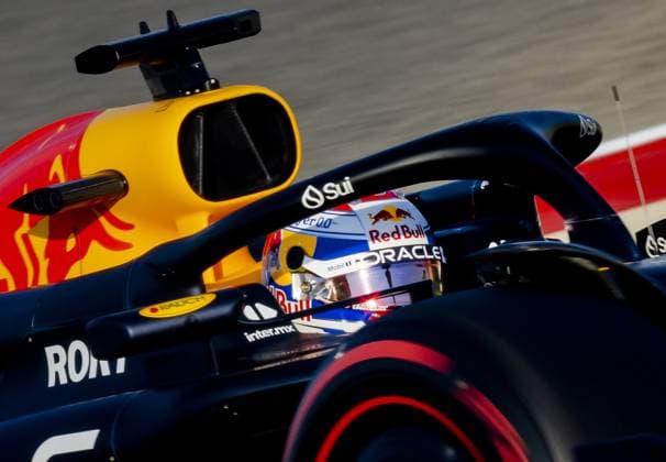 BAHRAIN - Max Verstappen (Red Bull Racing) during the third free practice session at the Bahrain International Circuit in the Sakhir desert area prior to the Bahrain Grand Prix. ANP REMKO DE WAAL Practice 2024 2025 xVIxANPxSportx xxANPxIVx 492522492 originalFilename: 492522492.jpg