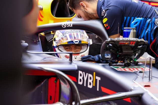 Formel 1 GP Bahrain. Freitag 01.03.2024 Sergio Perez 11, Oracle Red Bull Racing; Formel 1 GP Bahrain. Freitag 01.03.2024 Copyright: xBEAUTIFULxSPORTS Erlhofx