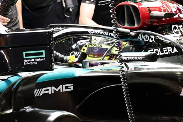 Formel 1 GP Bahrain. Freitag 01.03.2024 Lewis Hamilton 44, Mercedes-AMG Petronas F1 Team; Formel 1 GP Bahrain. Freitag 01.03.2024 Copyright: xBEAUTIFULxSPORTS Erlhofx