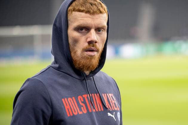 Portrait von Mikkel Kirkeshov (Holstein Kiel, 02). Fussball: 2. Bundesliga, Saison 2023 2024, 24. Spieltag, Hertha BSC - Holstein Kiel am 01.03.2024 im Olympiastadion in Berlin. Wichtiger Hinweis: Gemaess den Vorgaben der DFL Deutsche Fussball Liga bzw. des DFB Deutscher Fussball-Bund ist es untersagt, in dem Stadion und oder vom Spiel angefertigte Fotoaufnahmen in Form von Sequenzbildern und oder videoaehnlichen Fotostrecken zu verwerten bzw. verwerten zu lassen. Foto: Kirchner-Media TH