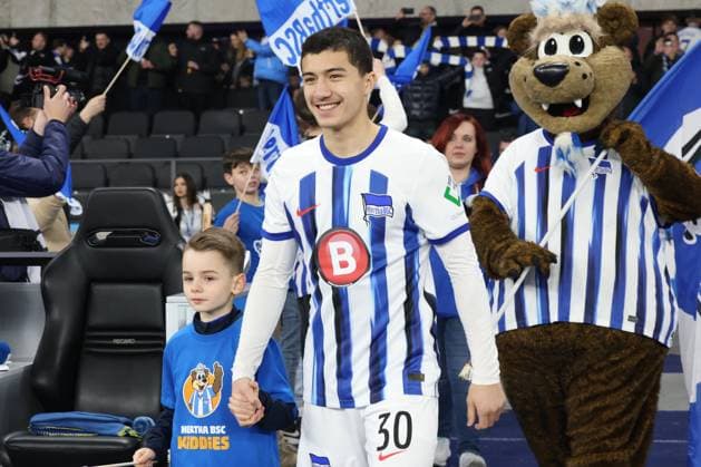 DEU, DFL, 2. FBL, Hertha BSC vs. Holstein Kiel, 01.03.2024, Berliner Olympiastadion, Berlin, DEU, DFL, 2. FBL, Hertha BSC vs. Holstein Kiel, im Bild Ibrahim Maza (Hertha BSC Berlin 30) DFL - regulations prohibit any use of Photographs as image sequences and or quasi-video Foto: Juergen Engler nordphoto GmbH