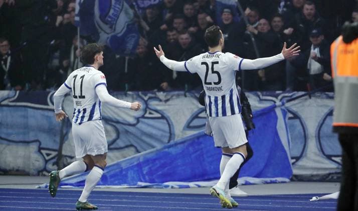 Haris Tabakovic jubelt nach 1:0 Freude Emotion Jubel Fußball Fussball DFL 2.Bundesliga Herren 24.Spieltag Saison 2023 2024 01.03.2024 Hertha BSC Berlin vs. Holstein Kiel DFL regulations prohibit any use of photographs as image sequences and or quasi-video