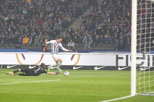 01.03.2024, xtgx, Fussball - 2.Bundesliga, Hertha BSC Berlin - Holstein Kiel emspor, v.l. Tor zum 1:0 durch Haris Tabakovic (Hertha, 25) (DFL DFB REGULATIONS PROHIBIT ANY USE OF PHOTOGRAPHS as IMAGE SEQUENCES and or QUASI-VIDEO) Berlin