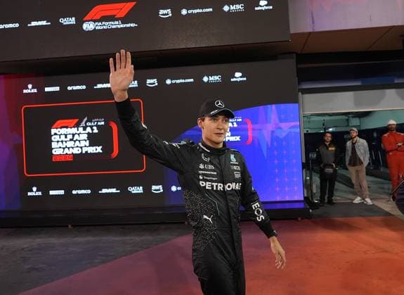 01.03.2024, Bahrain International Circuit, Sakhir, Formula 1 Gulf Air Bahrain Grand Prix 2024 ,im Bild George Russell (GBR), Mercedes-AMG Petronas Formula One Team freut sich über seinen 3. Startplatz. Sakhir Bahrain International Circuit Bahrain