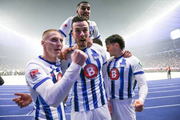 01.03.2024, xtgx, Fussball 2. Bundesliga, Hertha BSC - Holstein Kiel emspor, v.l. Haris Tabakovic (Hertha, 25) Jubel, Torjubel, jubelt ueber das Tor, celebrate the goal, celebration (DFL DFB REGULATIONS PROHIBIT ANY USE OF PHOTOGRAPHS as IMAGE SEQUENCES and or QUASI-VIDEO) Berlin