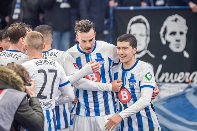 2. Fußball Bundesliga, Hertha BSC vs Holstein Kiel. Berlin, 01.03.2024 Jubel zum 1:0 durch Haris Tabakovic (Hertha BSC, 25), Ibrahim Maza (Hertha BSC, 30) 2. Fußball Bundesliga, Hertha BSC vs Holstein Kiel, Olympiastadion, Berlin, 01.03.2024 DFL REGULATIONS PROHIBIT ANY USE OF PHOTOGRAPHS AS IMAGE SEQUENCES AND OR QUASI-VIDEO.