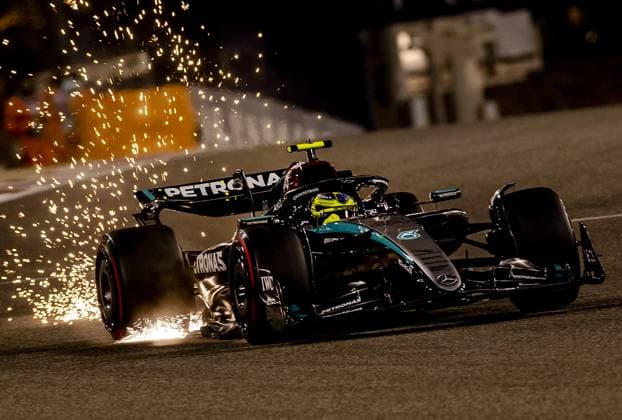 BAHRAIN - Lewis Hamilton (Mercedes) during qualifying at the Bahrain International Circuit in the Sakhir desert area ahead of the Bahrain Grand Prix. ANP REMKO DE WAAL Qualifying 2024 2025 xVIxANPxSportx xxANPxIVx 492542783 originalFilename: 492542783.jpg