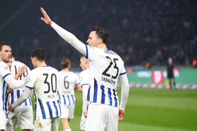 01.03.2024, xtgx, Fussball - 2.Bundesliga, Hertha BSC Berlin - Holstein Kiel emspor, v.l. Jubel nach dem 2:0 durch Haris Tabakovic (Hertha, 25) (DFL DFB REGULATIONS PROHIBIT ANY USE OF PHOTOGRAPHS as IMAGE SEQUENCES and or QUASI-VIDEO) Berlin