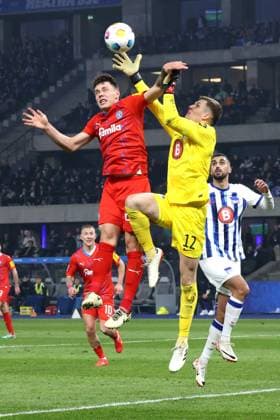 DEU, DFL, 2. FBL, Hertha BSC vs. Holstein Kiel, 01.03.2024, Berliner Olympiastadion, Berlin, DEU, DFL, 2. FBL, Hertha BSC vs. Holstein Kiel, im Bild Tjark Ernst (Hertha BSC Berlin 12), Nicolai Remberg (Holstein Kiel 22) DFL - regulations prohibit any use of Photographs as image sequences and or quasi-video Foto: Juergen Engler nordphoto GmbH