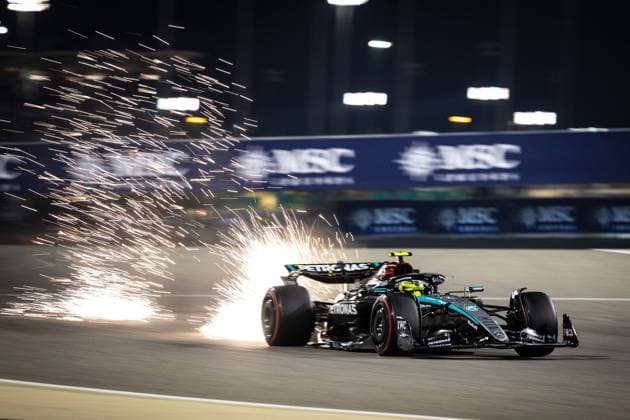 Lewis Hamilton (UK, Mercedes AMG Petronas F1 Team 44) BHR, Formel 1 Rennen, Bahrain International Circuit, 01.03.24 BHR, Formel 1 Rennen, Bahrain International Circuit, 01.03.24 Manama