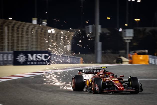 Carlos Sainz jr., (ESP, Scuderia Ferrari 55) BHR, Formel 1 Rennen, Bahrain International Circuit, 01.03.24 BHR, Formel 1 Rennen, Bahrain International Circuit, 01.03.24 Manama