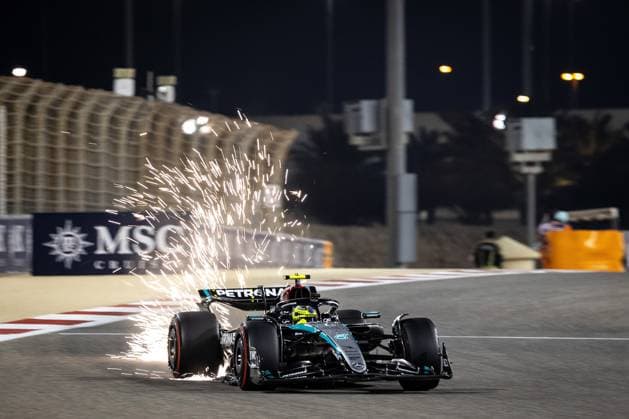 Lewis Hamilton (UK, Mercedes AMG Petronas F1 Team 44) BHR, Formel 1 Rennen, Bahrain International Circuit, 01.03.24 BHR, Formel 1 Rennen, Bahrain International Circuit, 01.03.24 Manama