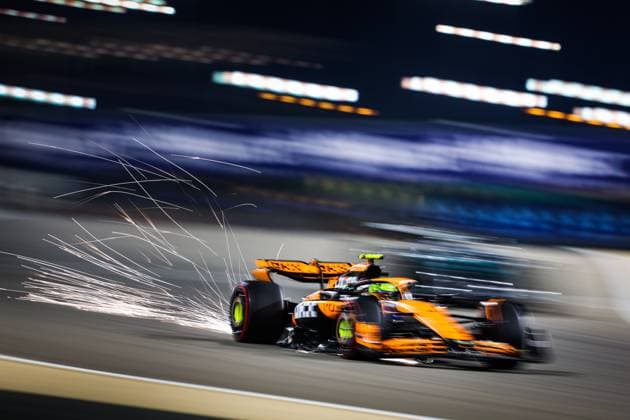 04 NORRIS Lando (gbr), McLaren F1 Team MCL38, action during the Formula 1 Gulf Air Bahrain Grand Prix 2024, 1st round of the 2024 FIA Formula One World Championship, WM, Weltmeisterschaft from February 29 to March 2, 2024 on the Bahrain International Circuit, in Sakhir, Bahrain - F1 - BAHRAIN GRAND PRIX 2024 DPPI Panoramic  240301_R01_BAHRAIN_AV3_0031