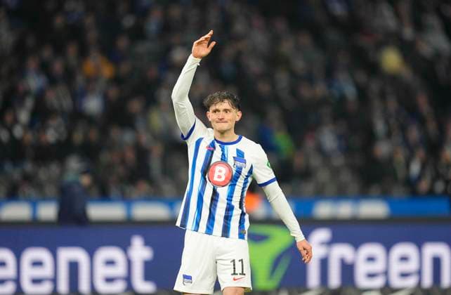 Germany, Berlin, 01.03.2024, Olympic Stadium, Hertha BSC vs Holstein Kiel - 2. Bundesliga, Fabian Reese (Hertha Berlin) controls the ball Berlin Olympic Stadium Berlin Germany