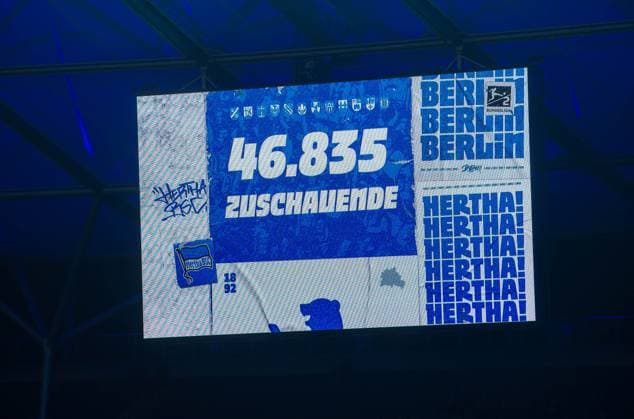 Fussball, Herren, Saison 2023 2024, 2. Bundesliga (24. Spieltag), Hertha BSC - Holstein Kiel, Anzeigetafel mit Zuschauerzahl: 46835, 01.03. 2024,