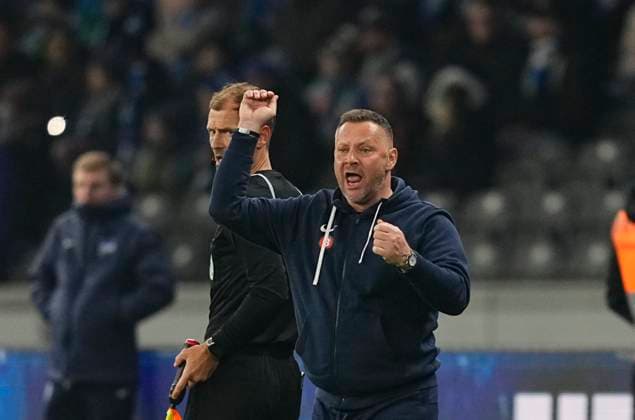 Germany, Berlin, 01.03.2024, Olympic Stadium, Hertha BSC vs Holstein Kiel - 2. Bundesliga, IPal Dardai (Hertha Berlin) gestures Berlin Olympic Stadium Berlin Germany