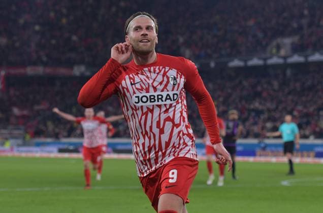 Sport Themen der Woche KW09 Sport Bilder des Tages 01.03.2024, xblx, Fussball 1.Bundesliga, SC Freiburg - FC Bayern München emspor, v.l. Lucas Hoeler Höler (SC Freiburg), Goal scored, Tor zum 2:2, celebrate the goal, Torjubel , Jubel, jubeln, jubelt, (DFL DFB REGULATIONS PROHIBIT ANY USE OF PHOTOGRAPHS as IMAGE SEQUENCES and or QUASI-VIDEO) Freiburg *** 01 03 2024, xblx, Fußball 1 Bundesliga, SC Freiburg FC Bayern München emspor, v l Lucas Hoeler Höler SC Freiburg , Goal scored, Tor zum 2 2, celebrate the goal, Torjubel , Jubel, jubeln, jubelt, DFL DFB REGULATIONS PROHIBIT ANY USE OF PHOTOGRAPHS as IMAGE SEQUENCES and or QUASI VIDEO Freiburg
