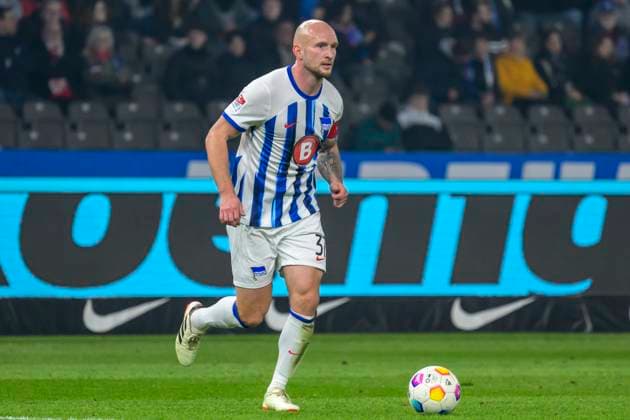 Toni Leistner (Hertha BSC, 37), Freisteller, Hertha BSC - Holstein Kiel, 2. Bundesliga, Fussball, DFB, Spielzeit 2023 2024, 24. Spieltag, Olympia - Stadion Berlin, DFB DFL REGULATIONS PROHIBIT ANY USE OF PHOTOGRAPHS AS IMAGE SEQUENCES AND OR QUASI-VIDEO, 01.03. 2024, Foto: HMB Media Uwe Koch