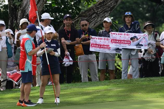 HSBC Women s World Championship, WM, Weltmeisterschaft - Round Three Fans of Ayaka Furue from Japan are watching her during the third round of the HSBC Women s World Championship at Sentosa Golf Club in Singapore, on March 2, 2024. Singapore Singapore  Copyright: xSuhaimixAbdullahx originalFilename:abdullah-notitle240302_npTHJ.jpg