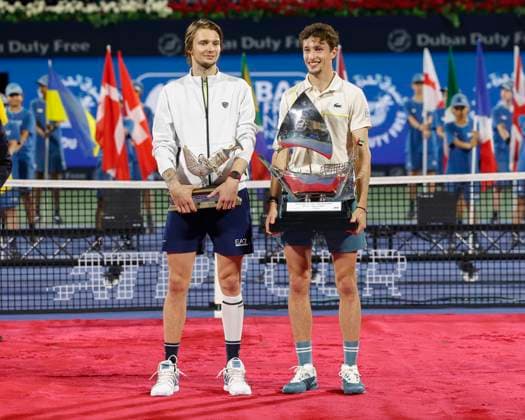 L-R. Finalist Alexander Bublik und Sieger Ugo Humbert mit Pokal, Siegerehrung, Praesentation, Dubai Duty Free Tennis Championships, Dubai, U.A.E. Tennis - Dubai Tennis Championships 2024 - ATP, Tennis Herren - Dubai Duty Free Tennis Stadium - Dubai - - United Arab Emirates - 2 March 2024. Copyright: xJuergenxHasenkopfx