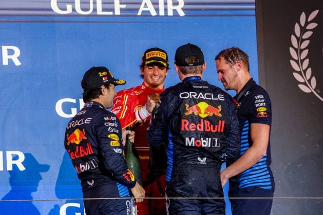 Formel 1 GP Bahrain. Samstag 02.03.2024 Podium in Bahrian mit: Sergio Perez 11, Oracle Red Bull Racing, Max Verstappen 1, Oracle Red Bull Racing, Carlos Sainz 55, Scuderia Ferrari; Formel 1 GP Bahrain. Samstag 02.03.2024 Copyright: xBEAUTIFULxSPORTS Erlhofx