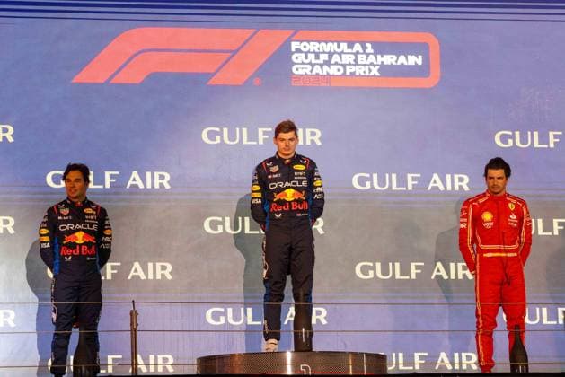 Formel 1 GP Bahrain. Samstag 02.03.2024 Podium in Bahrian mit: Sergio Perez 11, Oracle Red Bull Racing, Max Verstappen 1, Oracle Red Bull Racing, Carlos Sainz 55, Scuderia Ferrari; Formel 1 GP Bahrain. Samstag 02.03.2024 Copyright: xBEAUTIFULxSPORTS Erlhofx