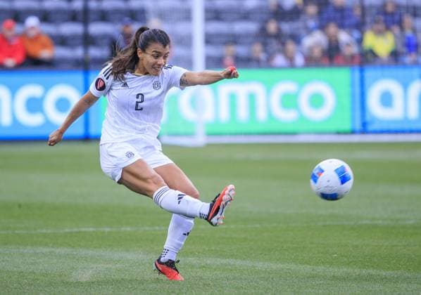 March 2, 2024, Los Angeles, California, USA: Gabriela Guillen 2 of Costa Rica passes the ball during the 2024 Concacaf W Gold Cup Quarterfinal match against Canada on Saturday March 2, 2024 at BMO Stadium in Los Angeles, California. ARIANA RUIZ PI Los Angeles U.S - ZUMAp124 20240302_zaa_p124_015 Copyright: xArianaxRuizx
