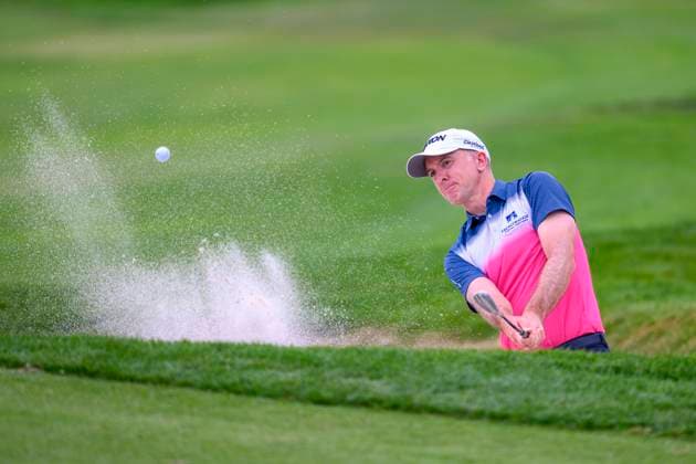 Sport Bilder des Tages PALM BEACH GARDENS, FL - MARCH 02: Martin Laird of Scotland hits the ball out of a bunker at the eighteenth hole during the third round of Cognizant Classic in The Palm Beaches at PGA, Golf Herren National Resort the Champion Course on March 2, 2024 in Palm Beach Gardens, Florida.(Photo by Doug Murray Icon Sportswire) GOLF: MAR 02 PGA Cognizant Classic in The Palm Beaches EDITORIAL USE ONLY Icon79620240302073