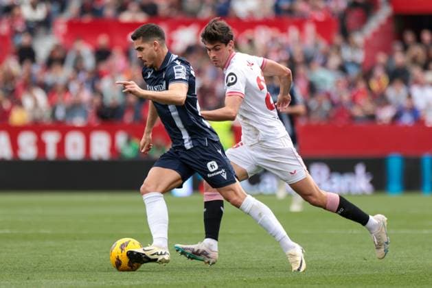 March 2, 2024, Seville, Spain: SEVILLE, SPAIN - MARCH 02: Andre Silva of Real Sociedad run with the ball during the La Liga EA Sports match between Sevilla FC and Real Sociedad at Ramon Sanchez Pizjuan on March 02, 2024 in Seville, Spain. Seville Spain - ZUMAd159 0419128969st Copyright: xJosexLuisxContrerasx