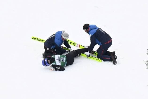 Sport Themen der Woche KW09 Mario Seidl of Austria receives help after falling down during men s Nordic combined HS130 Ski jumping, Skispringen, Ski, nordisch competition at the FIS Nordic World Cup Lahti Ski Games in Lahti, Finland, on March 3, 2024. Lahti Finland LKFTJK20240303113336IYFN  Copyright: xVesaxMoilanenx LKFTJK20240303113336IYFN