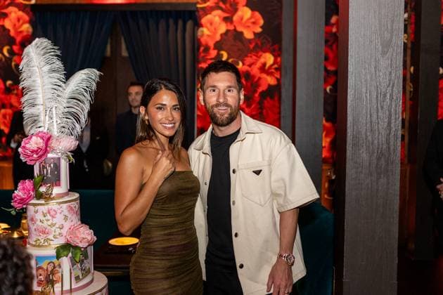 Lionel Messi and Antonela Roccuzzo at Gekko. Featuring: Antonela Roccuzzo, Lionel Messi Where: Miami, Florida, United States When: 02 Mar 2024 Credit: Seth Browarnik INSTARimages EDITORIAL USE ONLY. RESTRICTED TO NEWSPAPERS BASED IN THE UK Copyright: xSethxBrowarnik INSTARimagesx 0419206222st