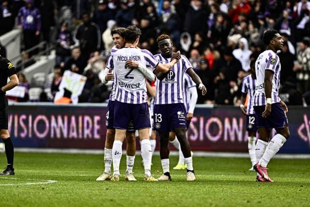 Joie fin de match des Joueurs Toulousains FOOTBALL : Toulouse vs Nice - 24eme Journee de Ligue1 UBEREATS - Toulouse - 03 03 2024 ThierryBreton Panoramic 