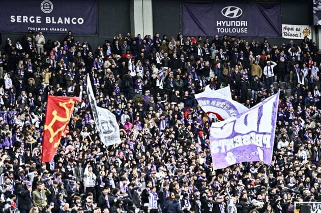 Supporters Toulousains FOOTBALL : Toulouse vs Nice - 24eme Journee de Ligue1 UBEREATS - Toulouse - 03 03 2024 ThierryBreton Panoramic 