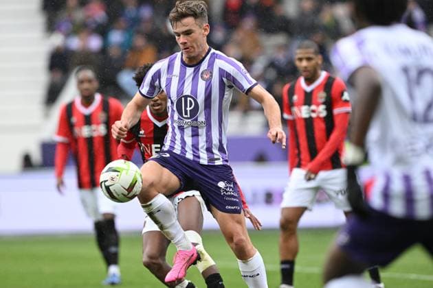FOOT TFC NICE PHOTOPQR LA DEPECHE DU MIDI DDM-MICHEL VIALA ; TOULOUSE - HAUTE GARONNE - FRANCE ; 03 03 2024 ; DDM-MICHEL VIALA FOOTBALL LIGUE 1 SAISON 2023 2024 LE TOULOUSE FOOTBALL CLUB TFC RECOIT NICE DALLINGA TOULOUSE - HAUTE GARONNE - FRANC HAUTE GARONNE France  Copyright: xPHOTOPQR LAxDEPECHExDUxMIDI MAXPxDDM-MICHELxVIALAx 20240303DDM0029 20240303DDM0029