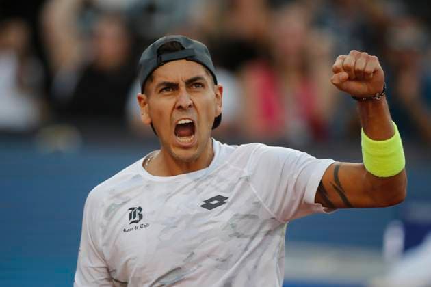 Tenis, Alejandro Tabilo vs Sebastian Baez El tenista Alejandro Tabilo de Chile celebra punto en contra de Sebastian Baez de Argentina por la ifinal del ATP, Tennis Herren 250 de Santiago 2024 en el Club San Carlos de Apoquindo en Santiago, Chile. 03 3 2024 Felipe Zanca Photosport Tennis, Alejandro Tabilo vs Sebastian Baez The tennis player Alejandro Tabilo of Chile celebrate point against of Sebastian Baez of Argentina in the match for the final ATP 250 Santiago 2024 at the Club San Carlos de Apoquindo in Santiago, Chile. 03 3 2024 Felipe Zanca Photosport Alejandro Tabilo vs Sebastian Baez, ATP 250 Santiago 2024