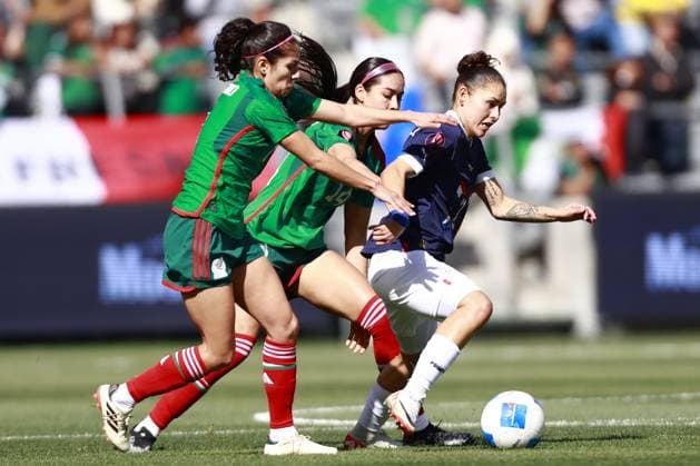 RECORD DATE NOT STATED Concacaf W Gold Cup 2024 Mexico vs Paraguay during the Quarter-finals match between Mexico and Paraguay as part of the Concacaf Womens Gold Cup 2024, at BMO Stadium on March 03, 2024 in Los Angeles, California, United States. LOS ANGELES CALIFORNIA UNITED STATES  Copyright: xUlisesxNaranjox 20240303164059_CWGC_2024_CF_MEX_PAR_123