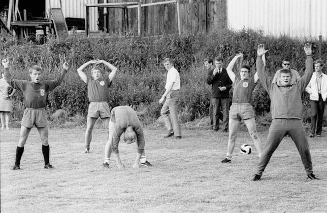 Training Wuppertaler SV 09.07.1968 ganz links Heinz Bonn Nur fuer journalistische Zwecke! Only for editorial use! *** Training Wuppertaler SV 09 07 1968 far left Heinz Bonn For journalistic purposes only Only for editorial use HM