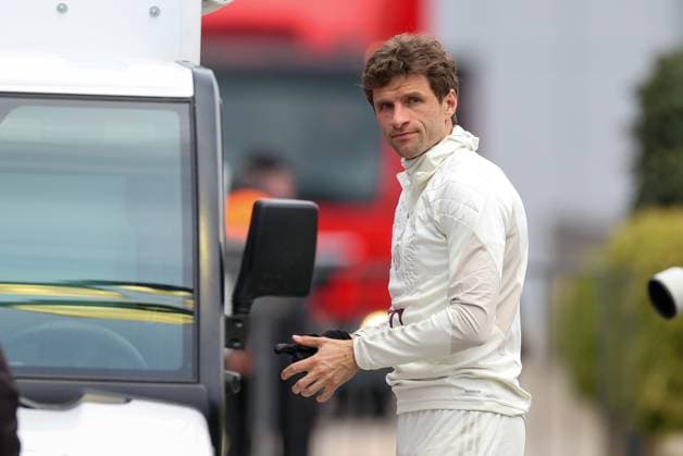Thomas Mueller 25 (FC Bayern Muenchen) kommt zum Training, Abschlusstraining, FC Bayern Muenchen, Champions League, Fussball, Achtelfinale, Rueckspiel, 04.03.2024 Muenchen Bayern Deutschland